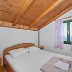 Holiday home House Mirta